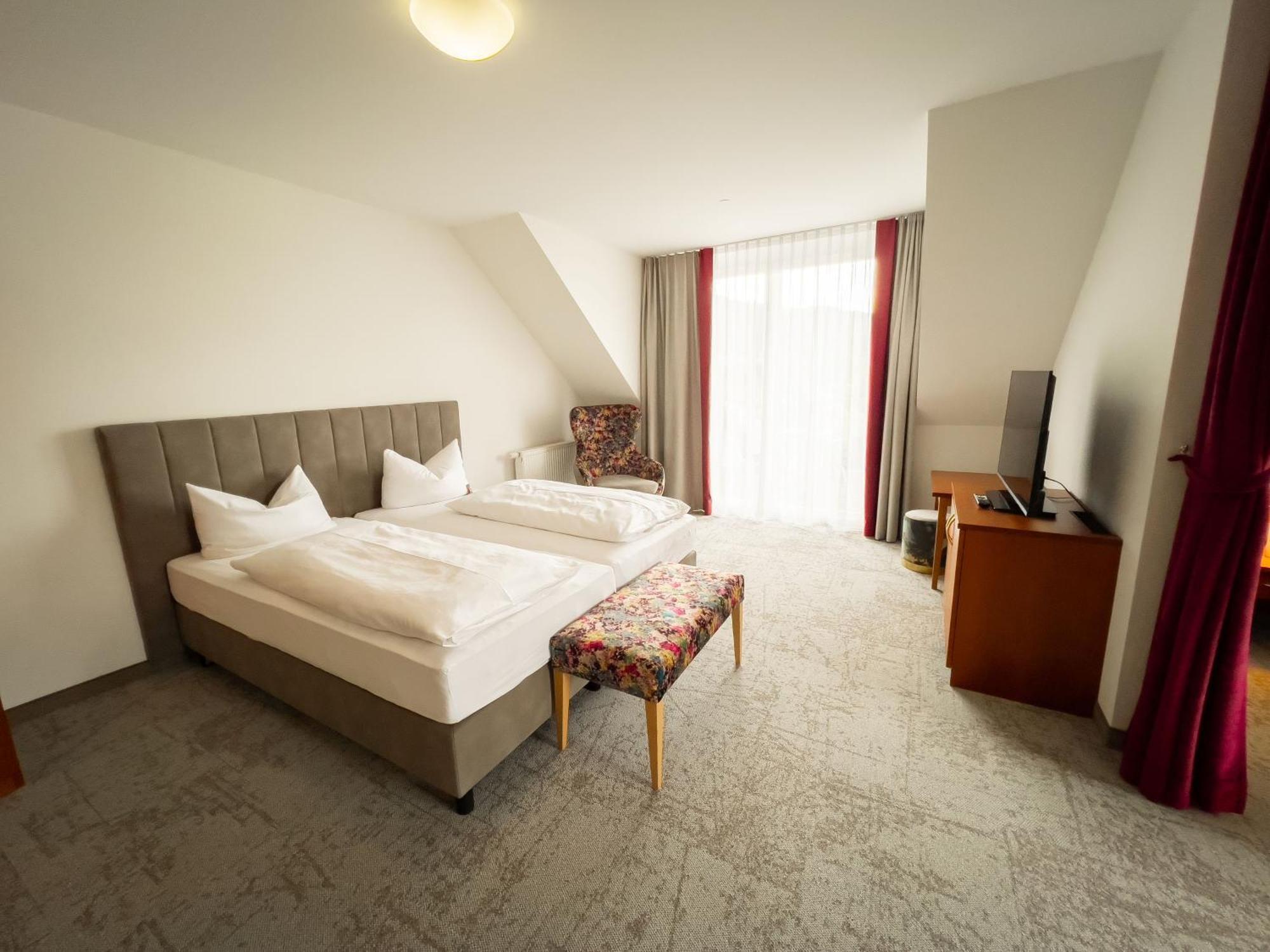 Hotel Rosmarin บอดมัน-ลุดวิกส์ฮาเฟิน ภายนอก รูปภาพ