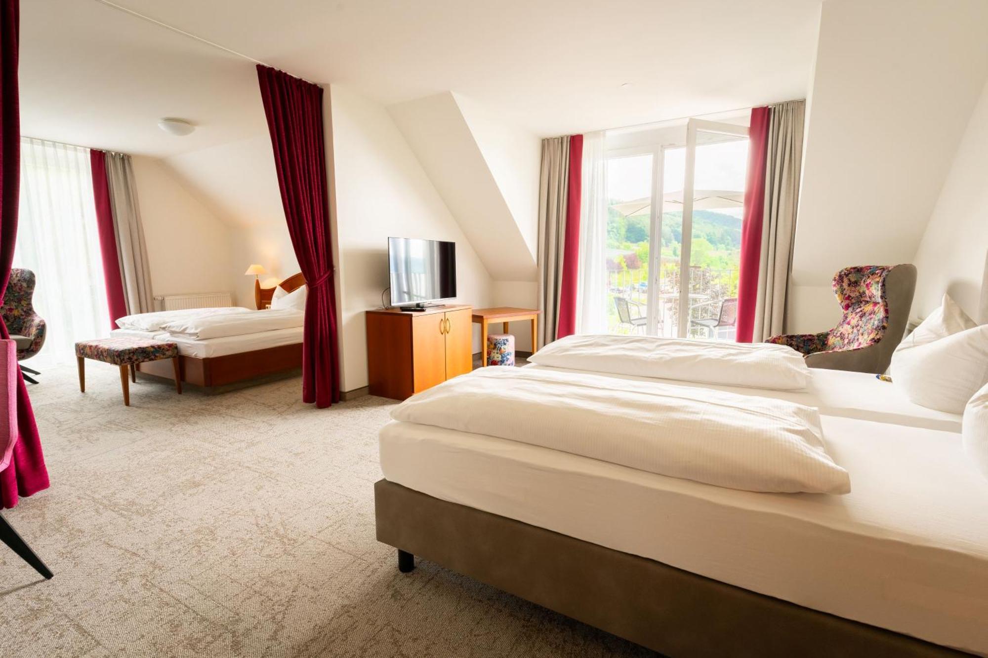 Hotel Rosmarin บอดมัน-ลุดวิกส์ฮาเฟิน ภายนอก รูปภาพ