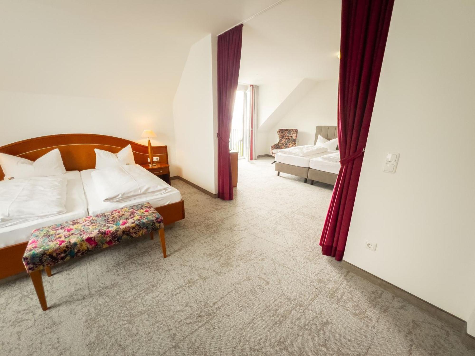 Hotel Rosmarin บอดมัน-ลุดวิกส์ฮาเฟิน ภายนอก รูปภาพ